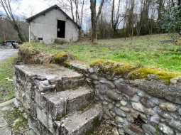 Charming property in mountain village 25 minutes from the ski slopes
